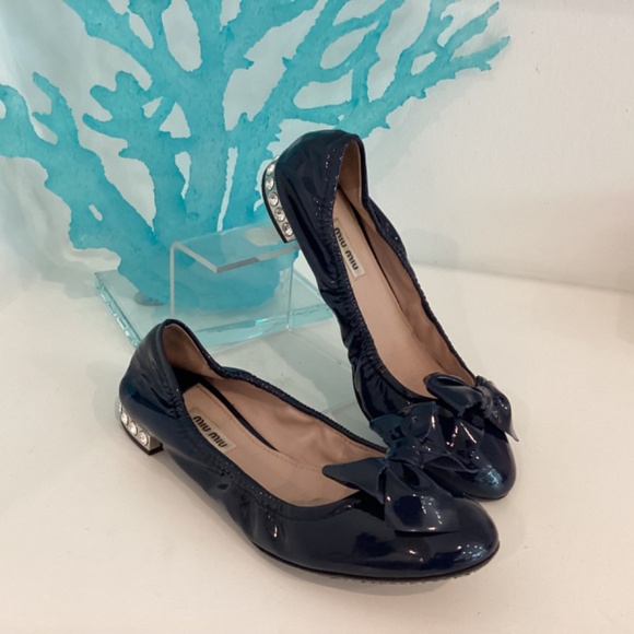 MIU MIU Patent Leather Navy Blue w Bow Flats Embellished Heel 39 9 w box - Picture 2 of 10